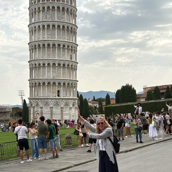 Meet your Posher, Kimberly - Picture 9 of 13